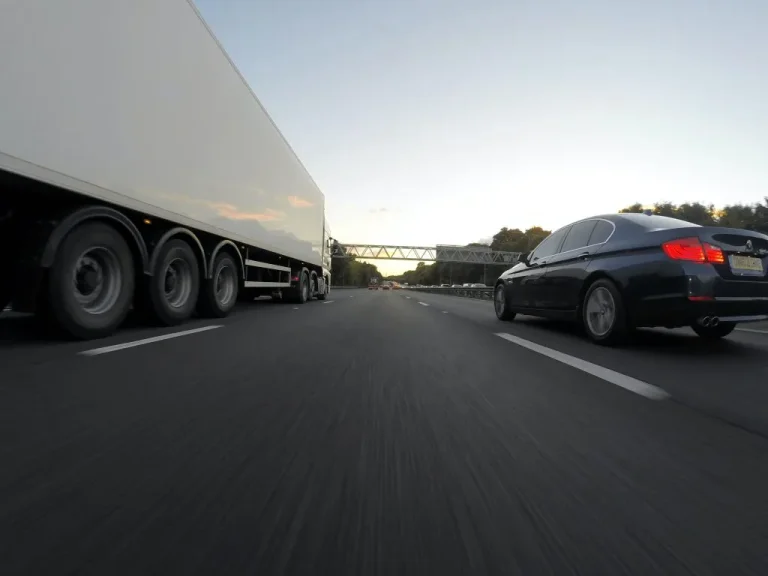 BLOG 3 18 wheeler truck in highway