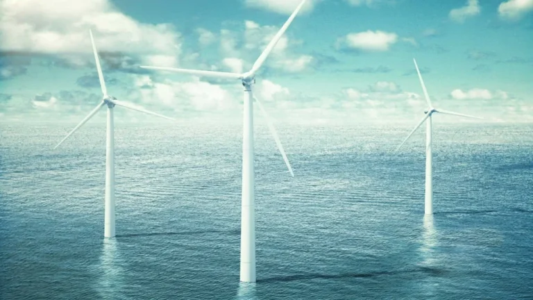 Injuries From Dropped Tools and Objects While Working on Wind Turbines