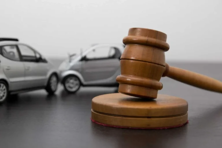 BLOG 7 Advantages of Hiring a Houston Car Wreck Lawyer