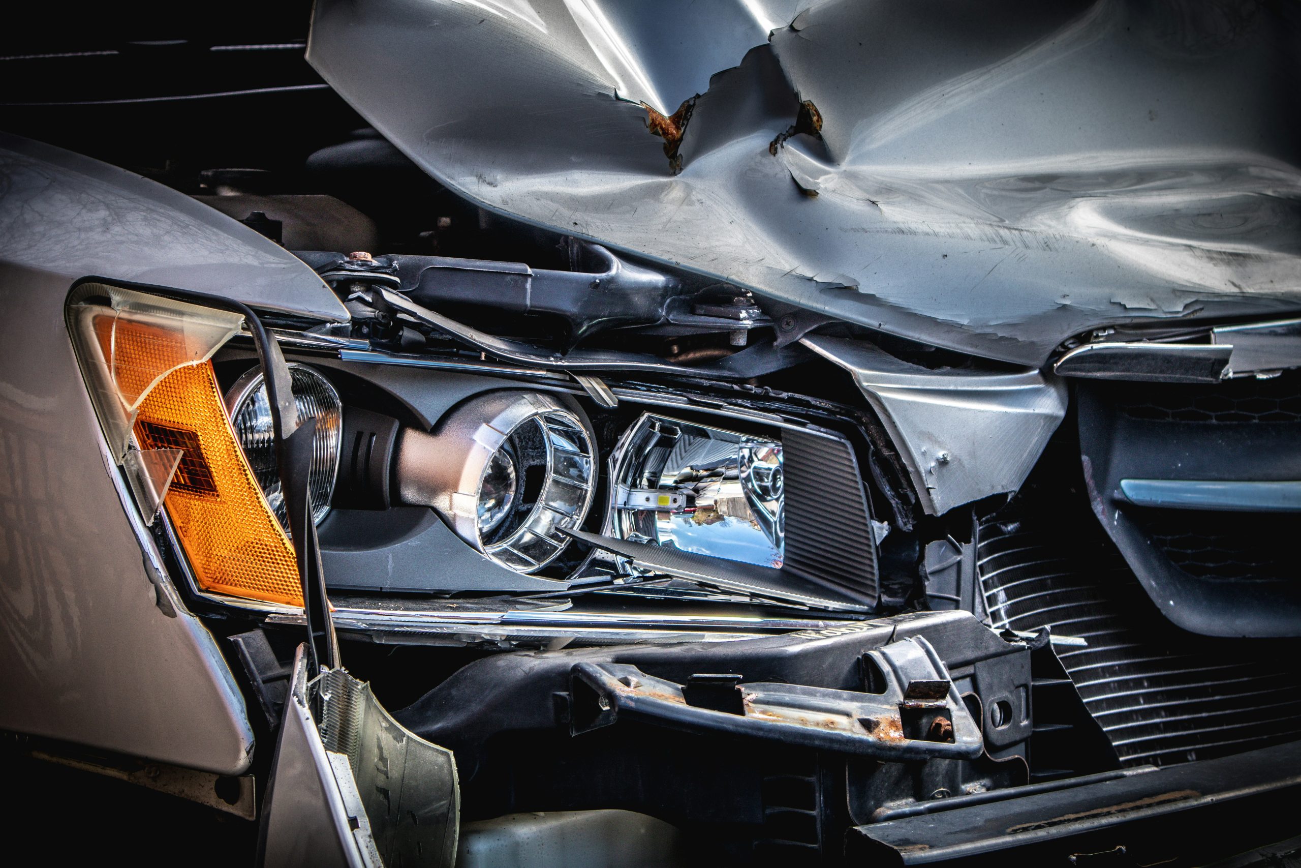 Car Accident Lawyer Free Consultation 1 photo 1597328290883 50c5787b7c7e scaled