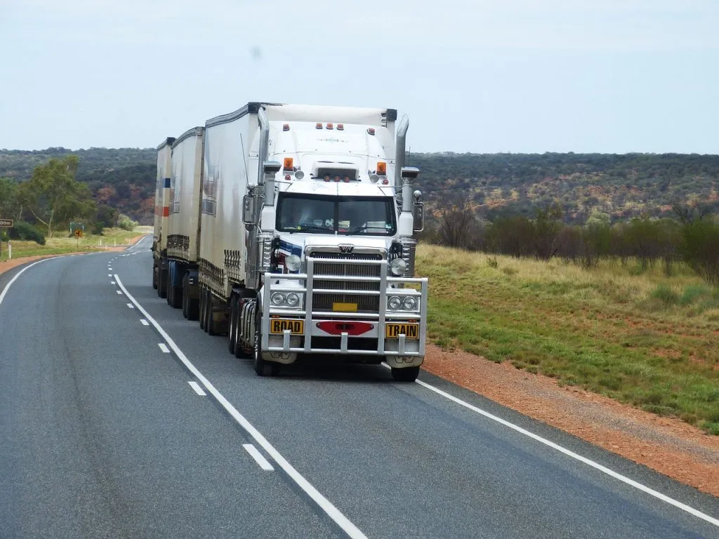 18 Wheeler Trailer Truck