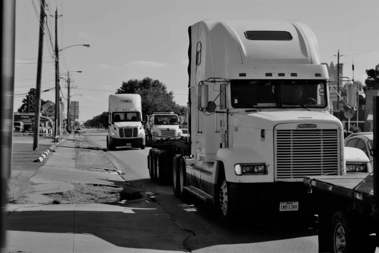 BLOG 6 Trailer Truck
