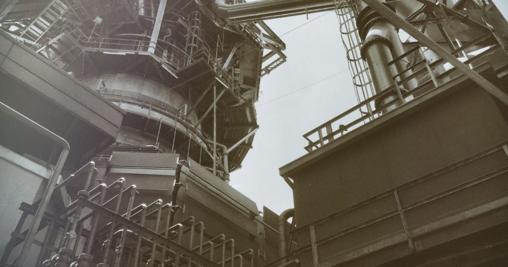 What to Expect When Working With a Industrial Accident Attorney